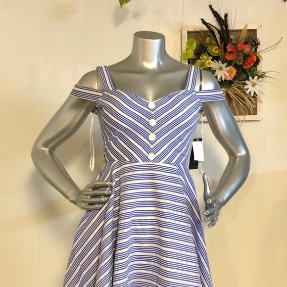 Meet your Posher, Viktoria - Picture 1 of 1